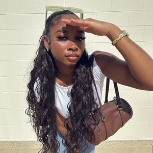 Meet your Posher, Mariaya